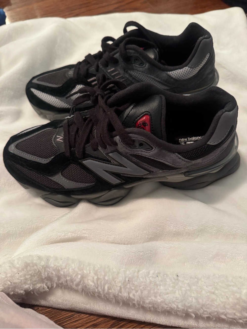 New Balance 9060 Black & Gray Sneakers